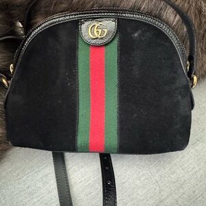 Gucci Black and Green Crossbody Bag with Iconic Stripe